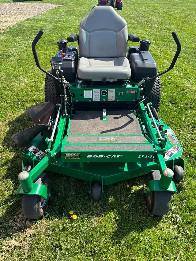 Image of Bobcat ZT219 equipment image 1