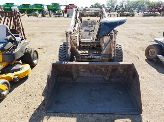 Image of Bobcat M600 equipment image 4