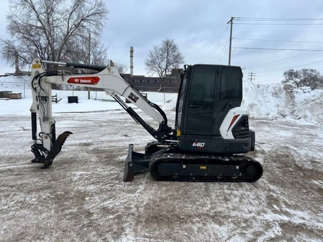 Image of Bobcat E60 equipment image 1