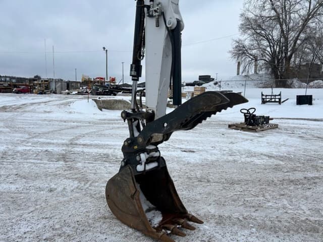 Image of Bobcat E88 equipment image 4