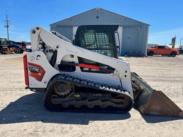 Image of Bobcat T770 equipment image 3