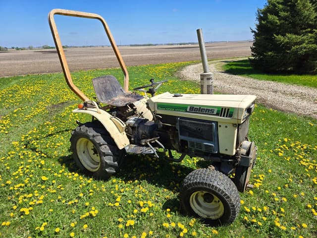 Image of Bolens H1502 equipment image 4