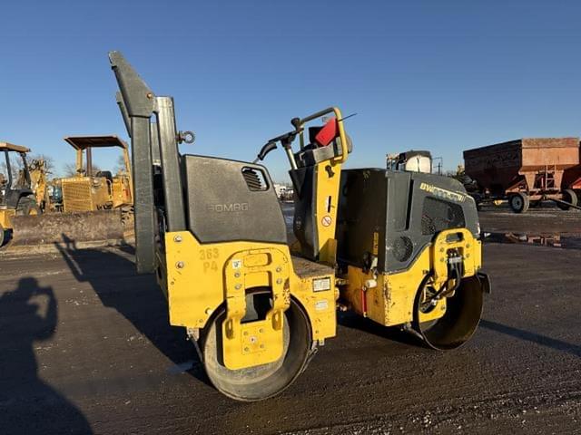 Image of Bomag BW900-50 equipment image 3