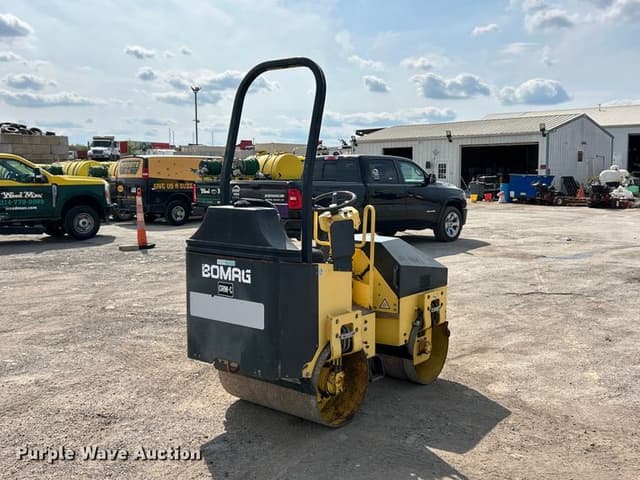Image of Bomag BW900AD equipment image 4
