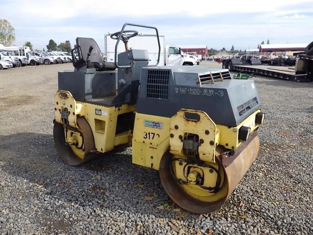 Image of Bomag BW120AD-3 equipment image 2