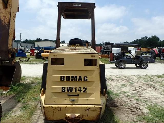 Image of Bomag BW142PD equipment image 2