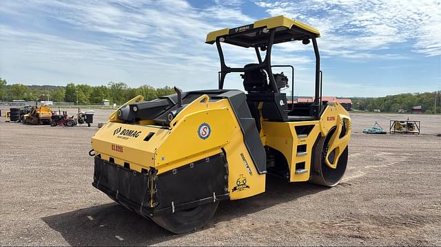 Image of Bomag BW161AC-5 equipment image 2