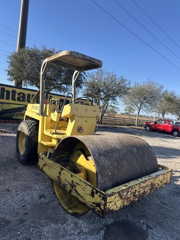 Image of Bomag BW172D equipment image 4