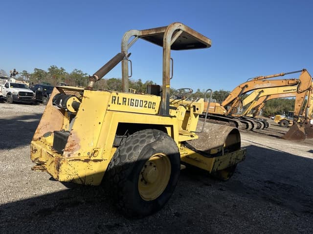 Image of Bomag BW172D equipment image 3