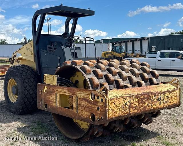 Image of Bomag BW211PD-3 equipment image 3