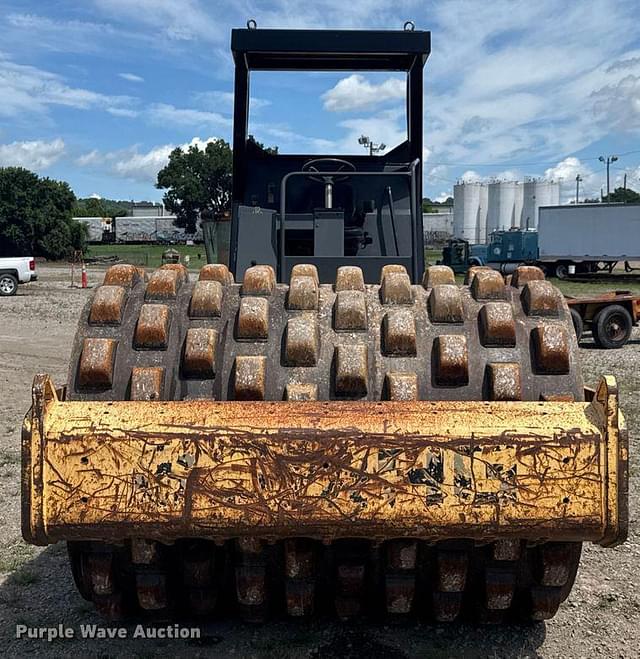 Image of Bomag BW211PD-3 equipment image 1