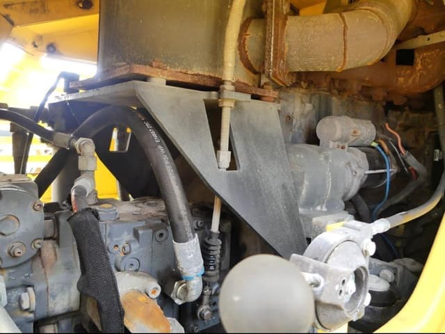 Image of Bomag BW213D-3 equipment image 4