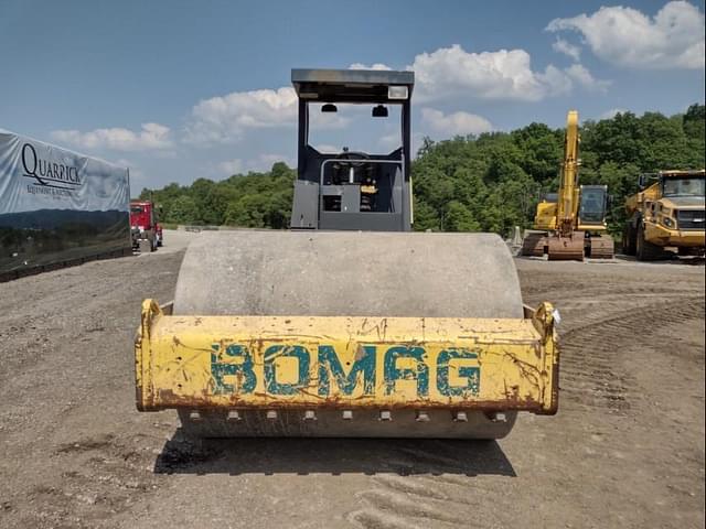 Image of Bomag BW213DH-3 equipment image 1