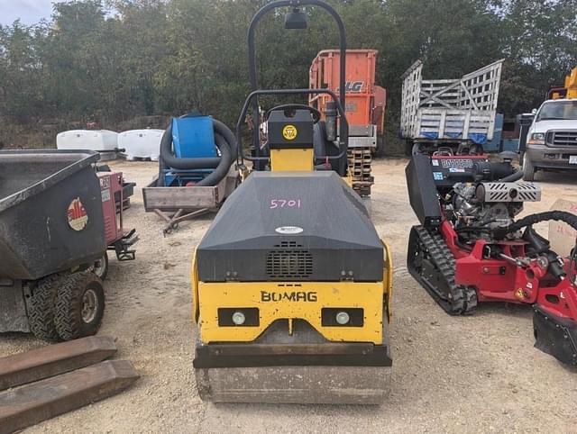 Image of Bomag BW900-2 equipment image 1