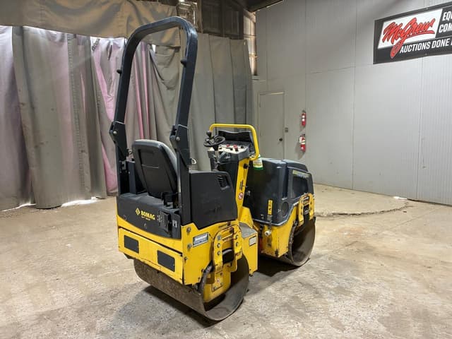 Image of Bomag BW900-50 equipment image 4