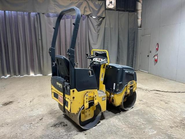 Image of Bomag BW900-50 equipment image 4