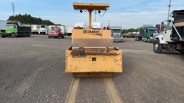 Image of Bomag BW9AS equipment image 1
