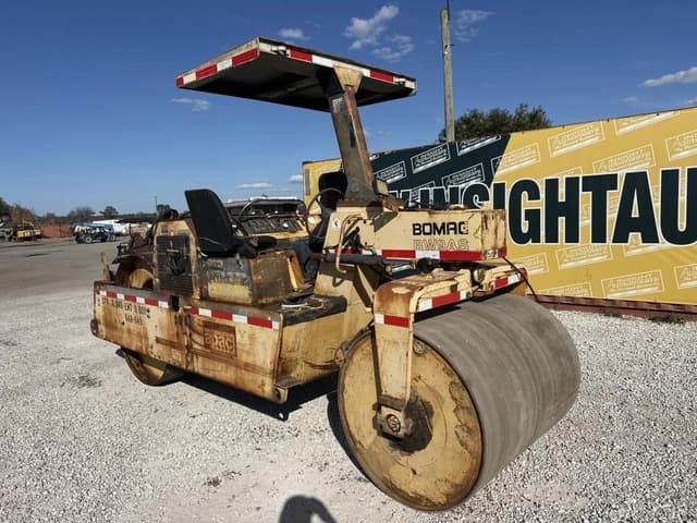Image of Bomag BW9AS equipment image 1