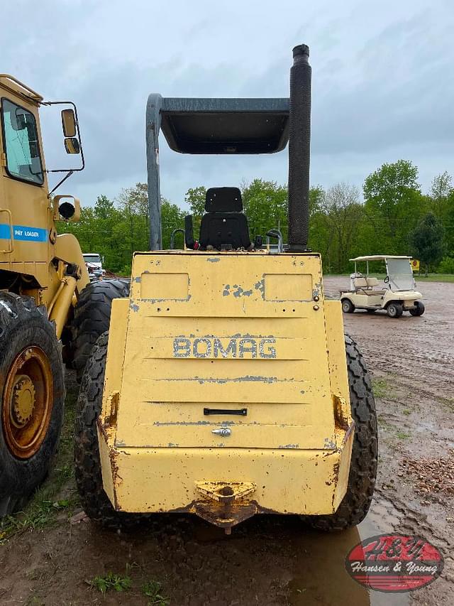 Image of Bomag BW142D equipment image 2