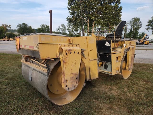 Image of Bomag BW161AD equipment image 1