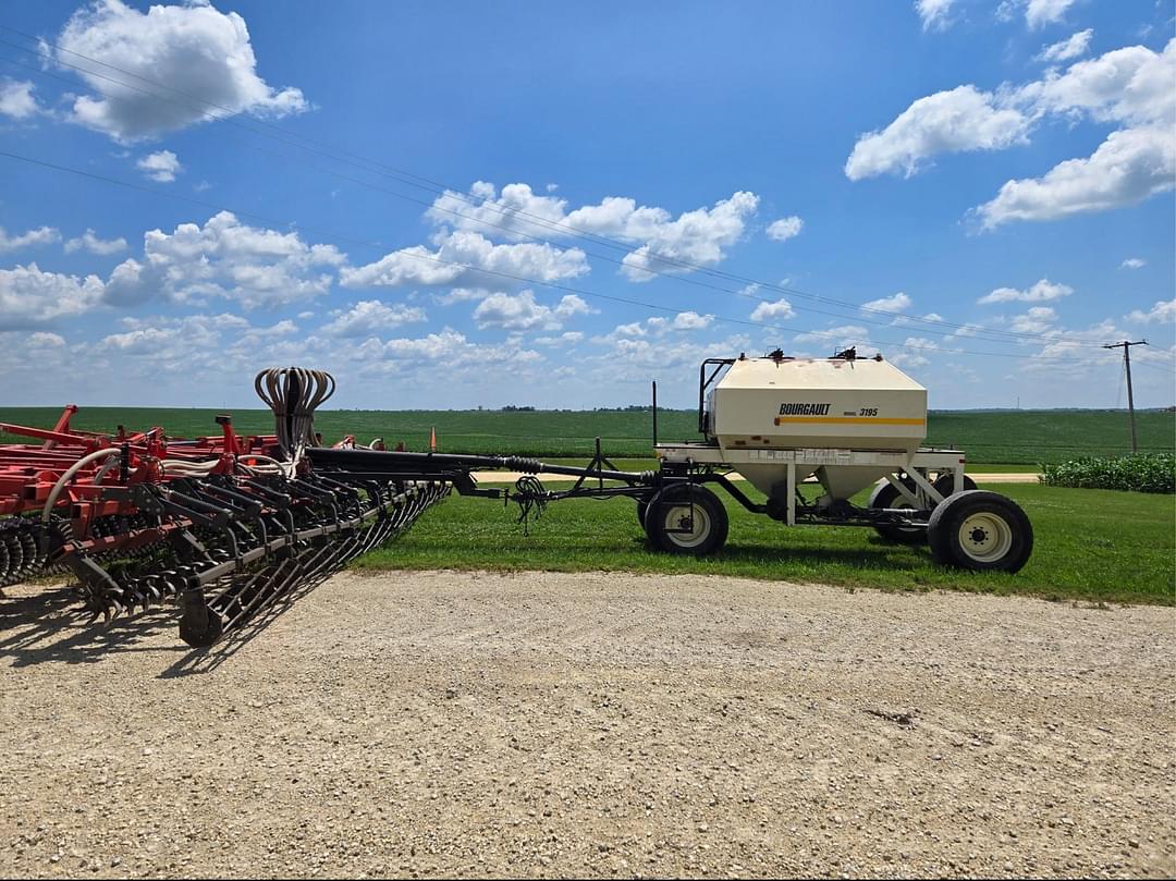 Image of Bourgault 3195 Primary image