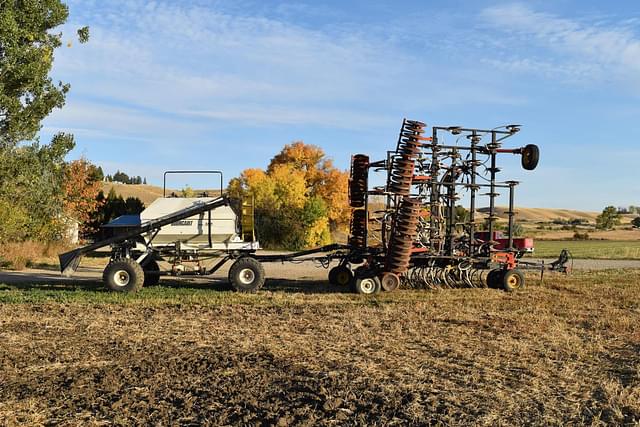 Image of Bourgault 5710 equipment image 4