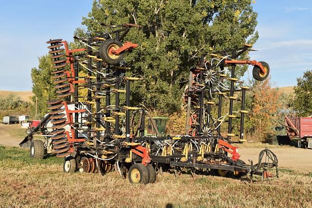 Image of Bourgault 5710 equipment image 2