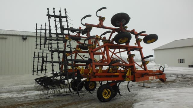 Image of Bourgault 9800 equipment image 3