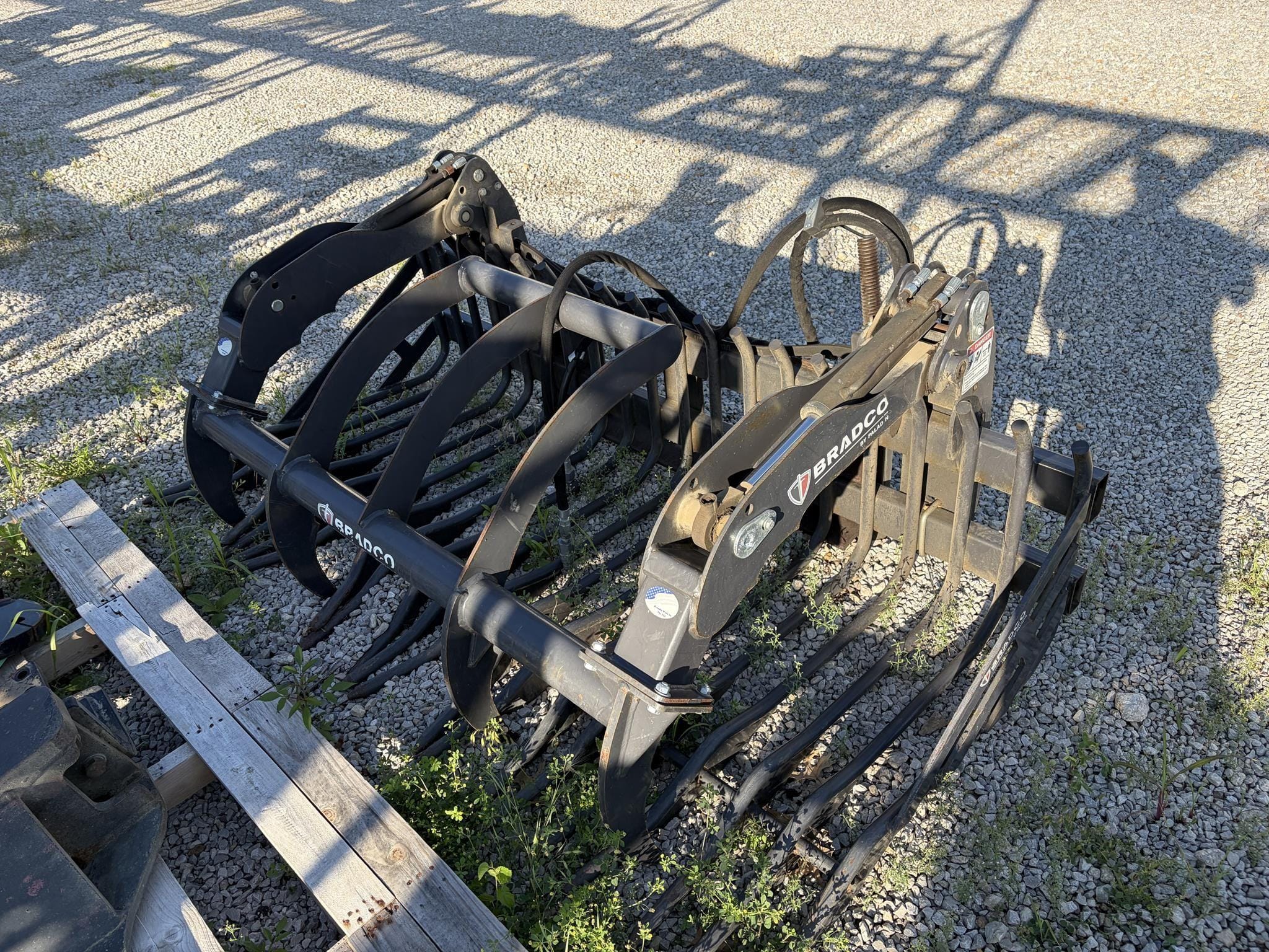 Bradco Undetermined Equipment Image0