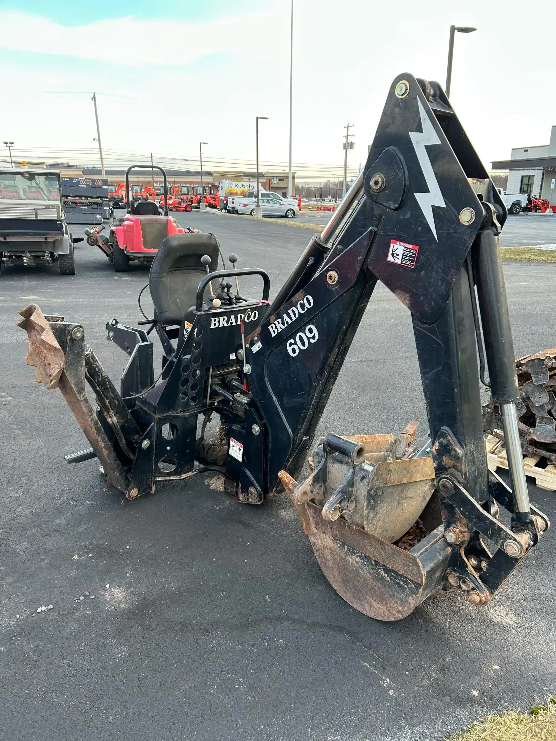 Bradco 609 Equipment Image0