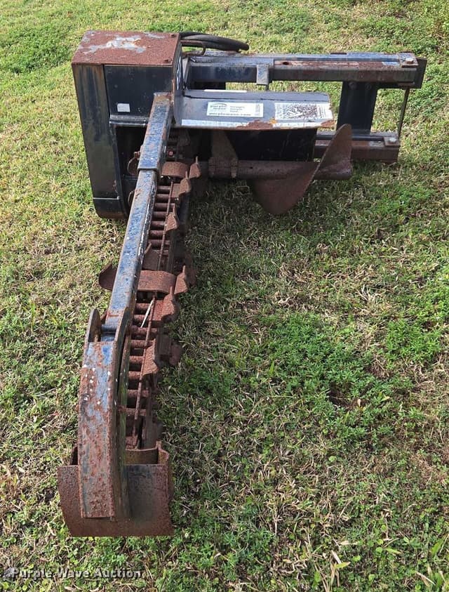 Image of Bradco 617 equipment image 1