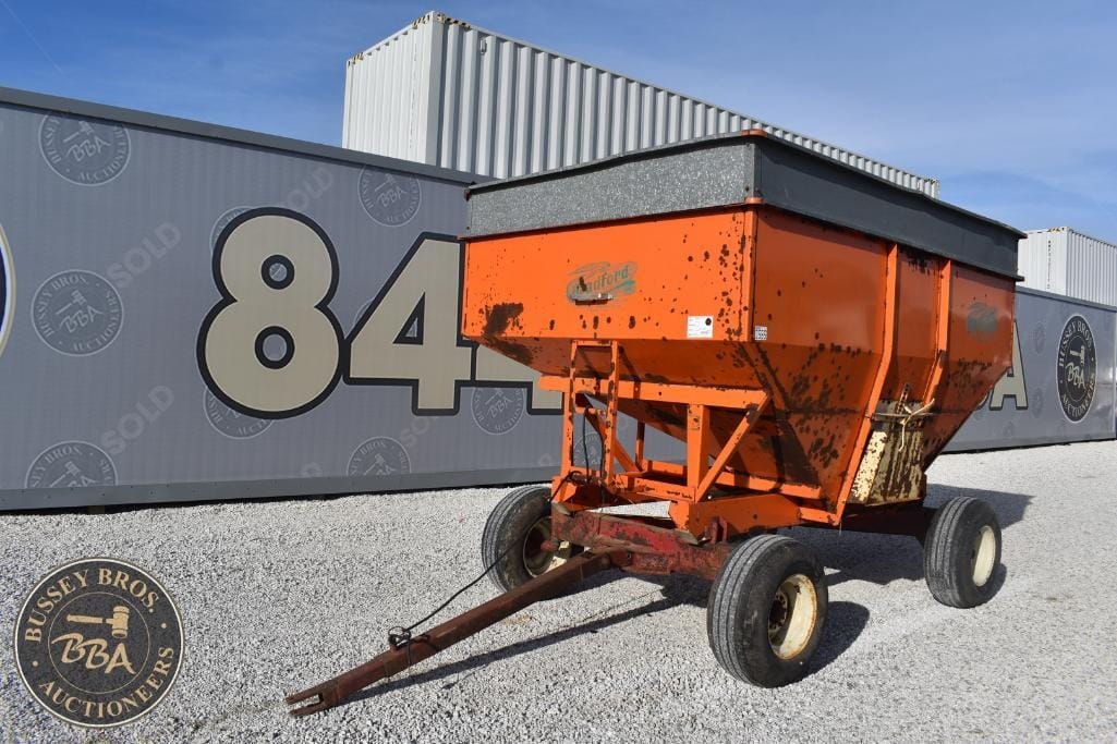 Bradford 225 Equipment Image0