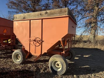 Main image Bradford 240