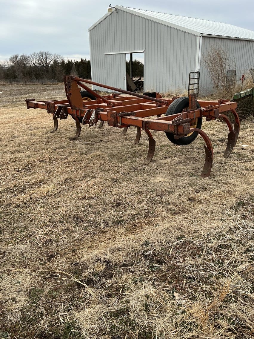 Brady 1000 Equipment Image0