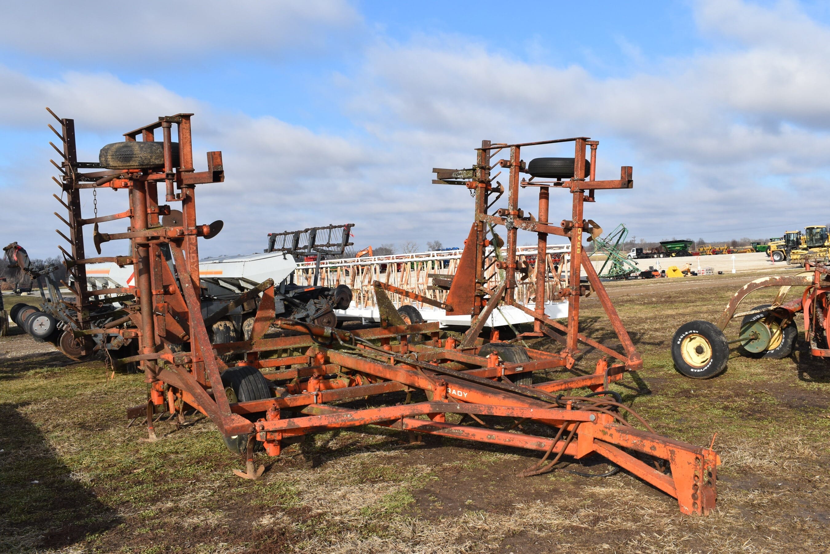 Brady 3200 Equipment Image0