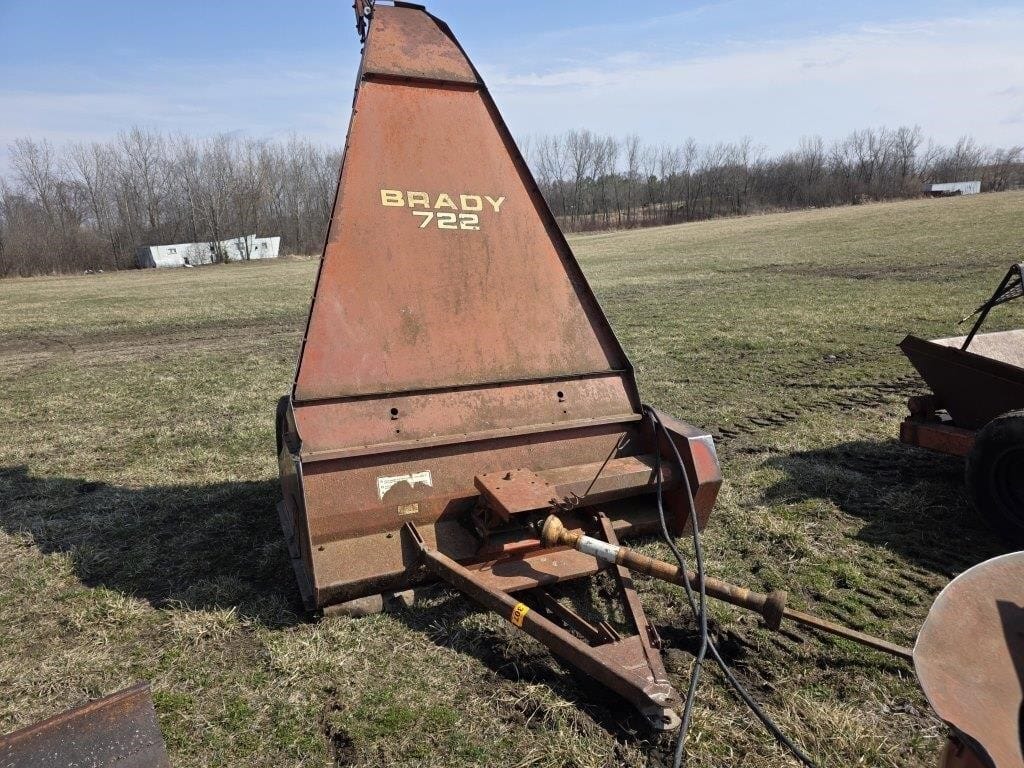 Brady 722 Equipment Image0