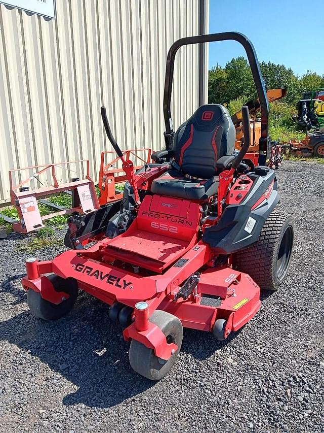 Image of Gravely Pro-Turn 652 equipment image 1