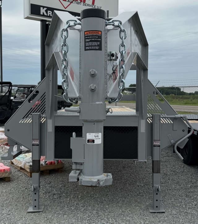 Image of Delta 210GN equipment image 2