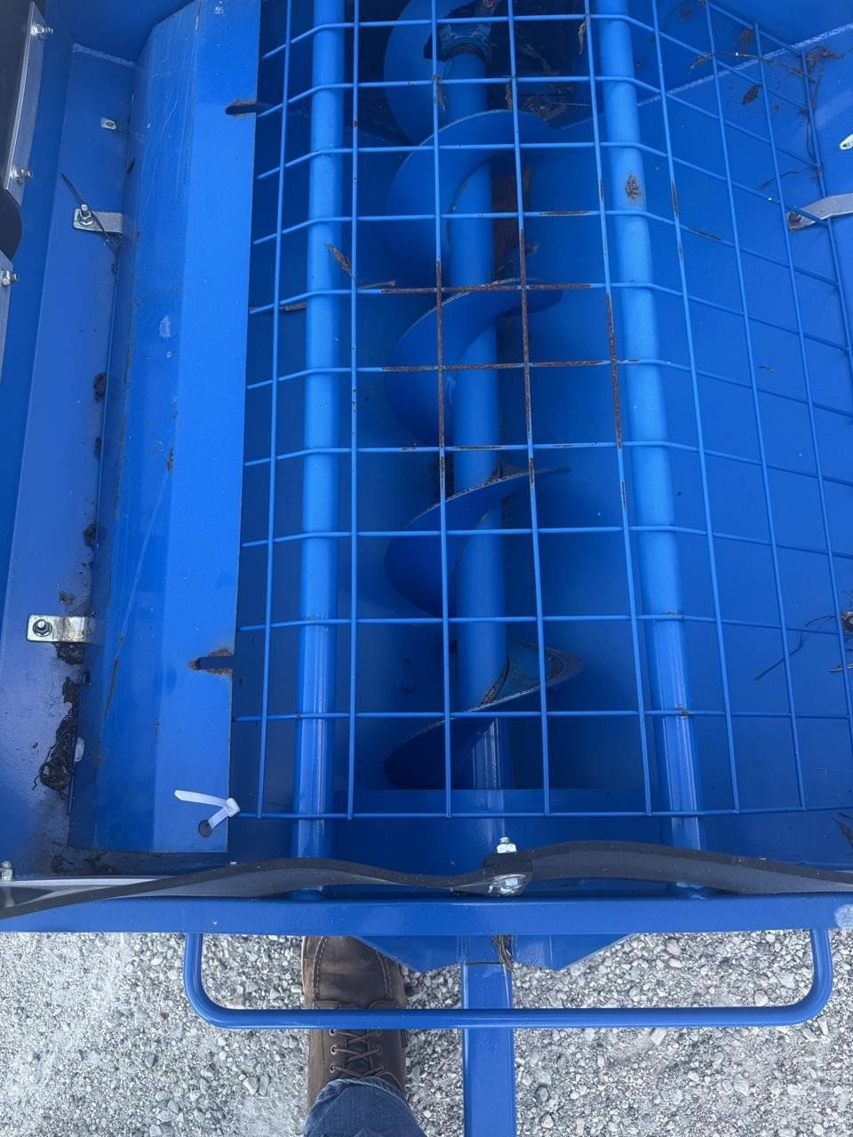 2022 Brandt 1037 Equipment Image0