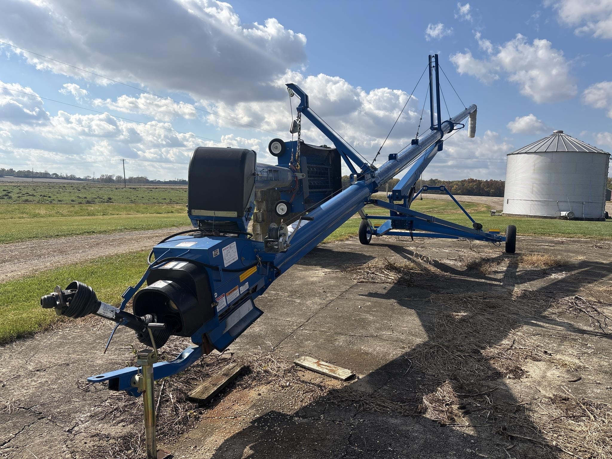 Brandt 1060 Equipment Image0