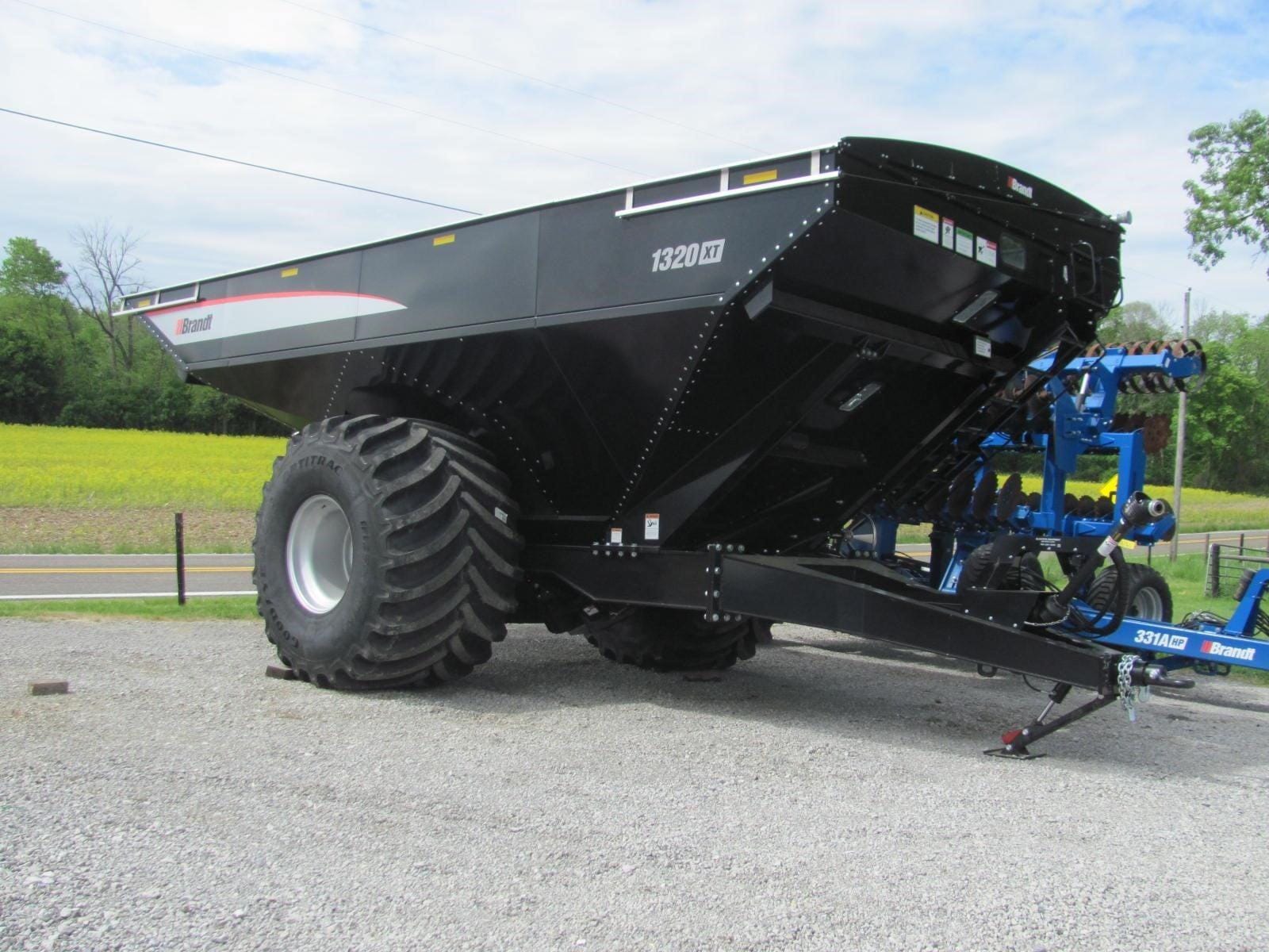 Brandt 1320XT Equipment Image0