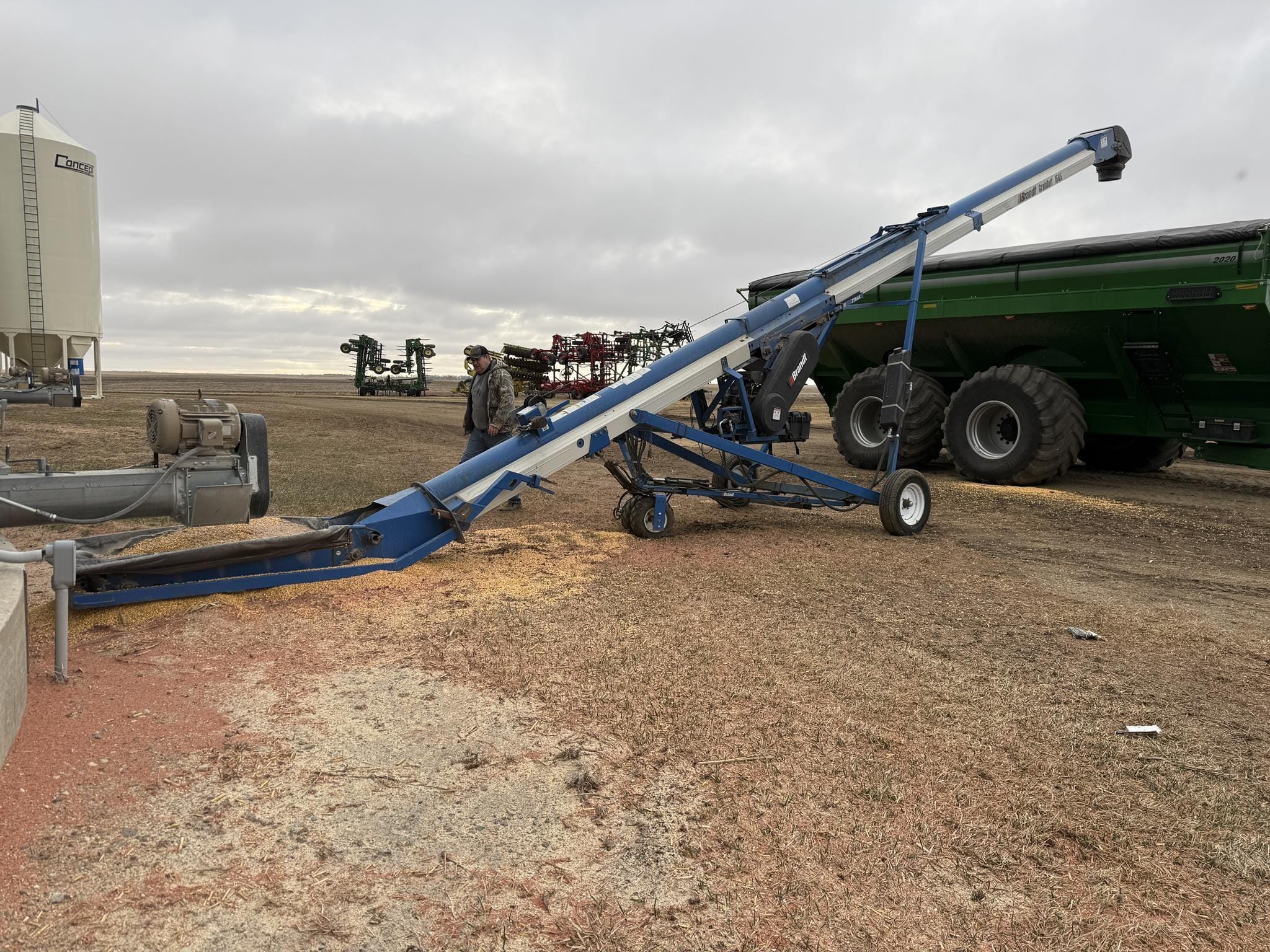 Brandt 1545 Equipment Image0