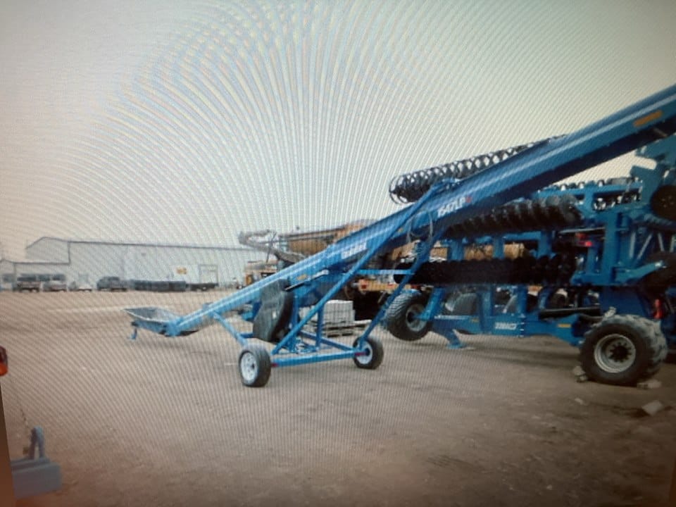 2023 Brandt 1547 Equipment Image0