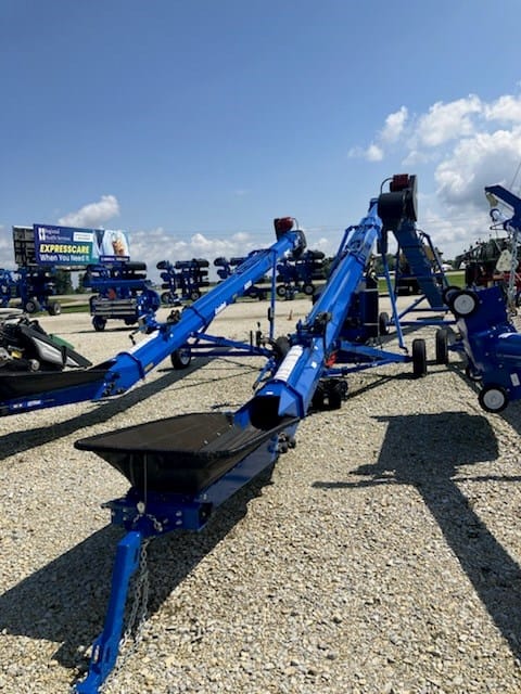 2023 Brandt 1547LP+ Equipment Image0