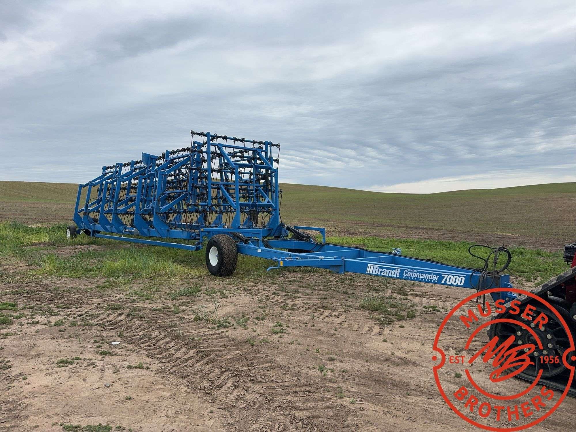Brandt 7000 Commander Equipment Image0