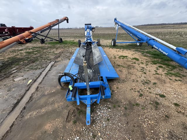 Image of Brandt GrainDeck equipment image 1