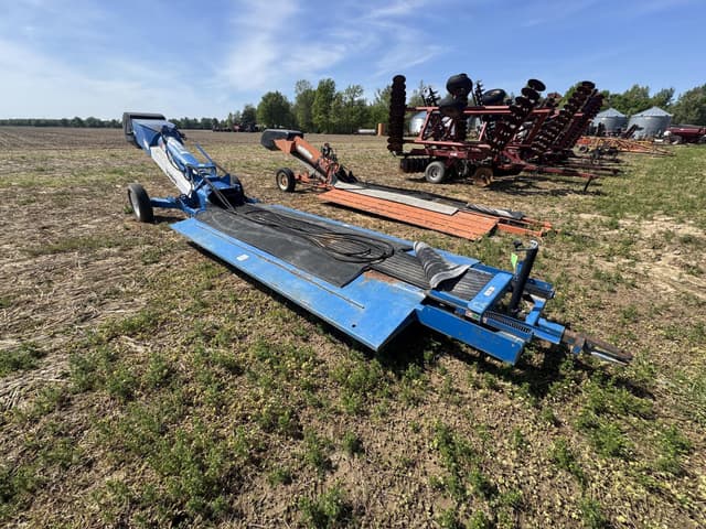 Image of Brandt GrainDeck equipment image 2