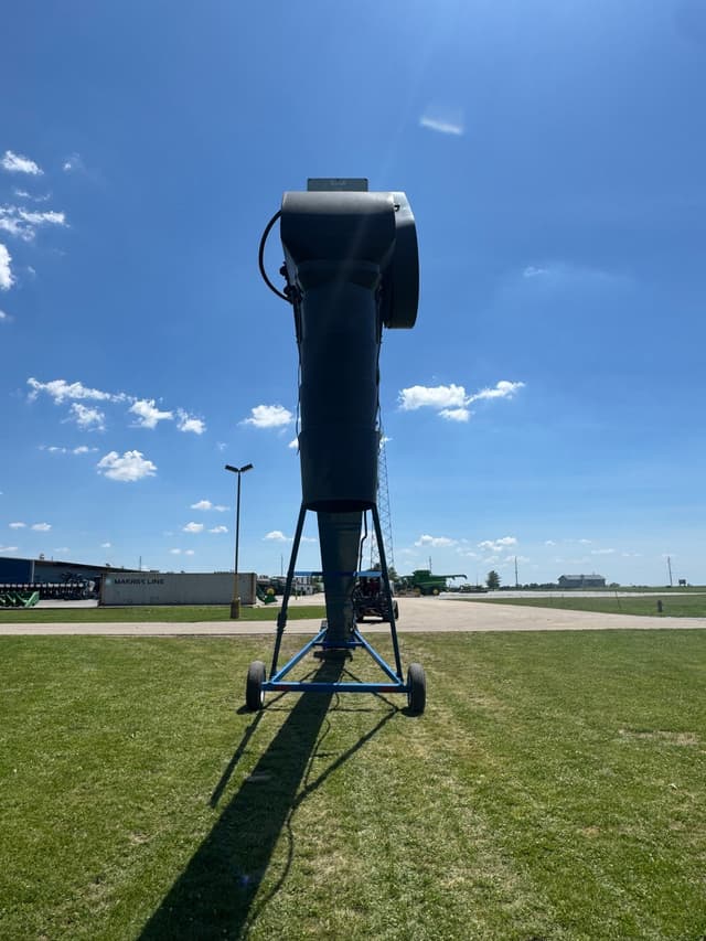 Image of Brandt 1545TD equipment image 4