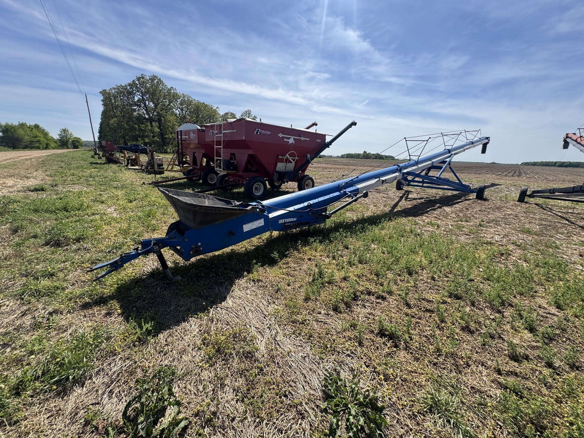 Brandt 1585 Equipment Image0