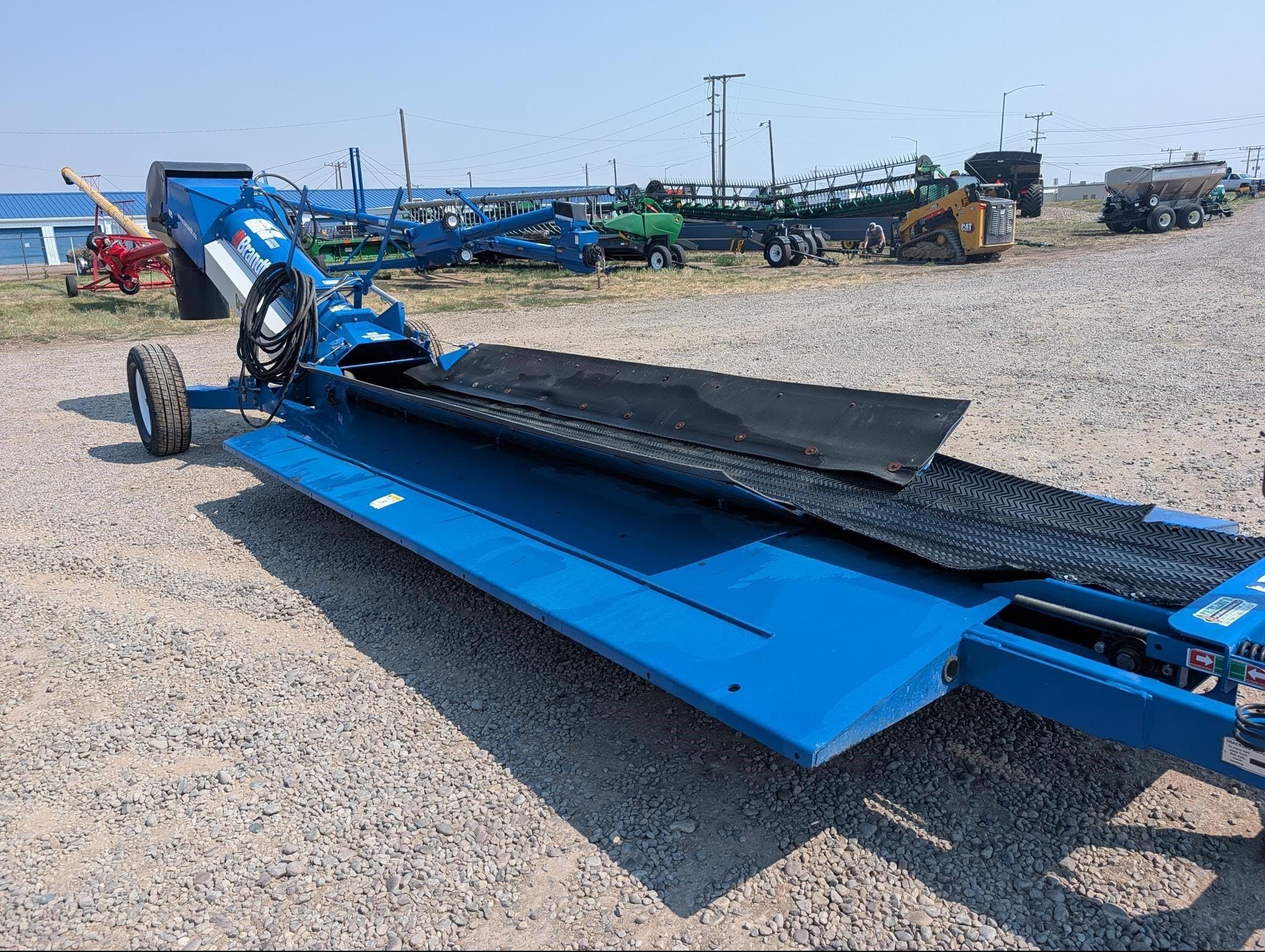 Brandt GrainDeck Equipment Image0